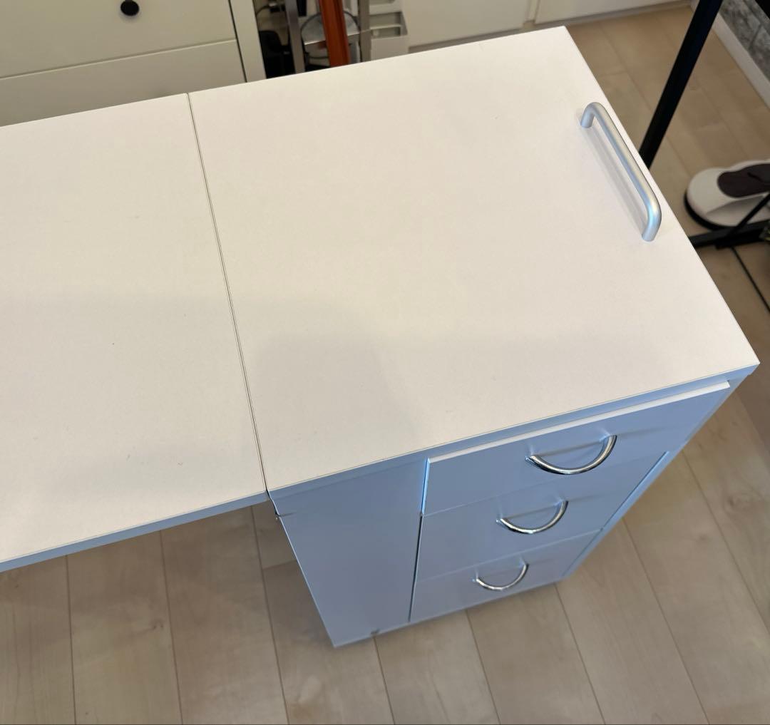 [エトゥベラ] 折りたたみ ネイルテーブル MO1 ホワイト