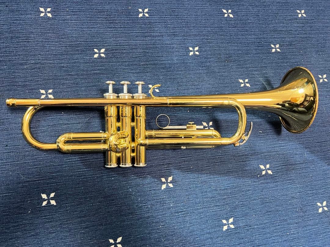 ヤマハトランペット　YTR-1335 ケース付き