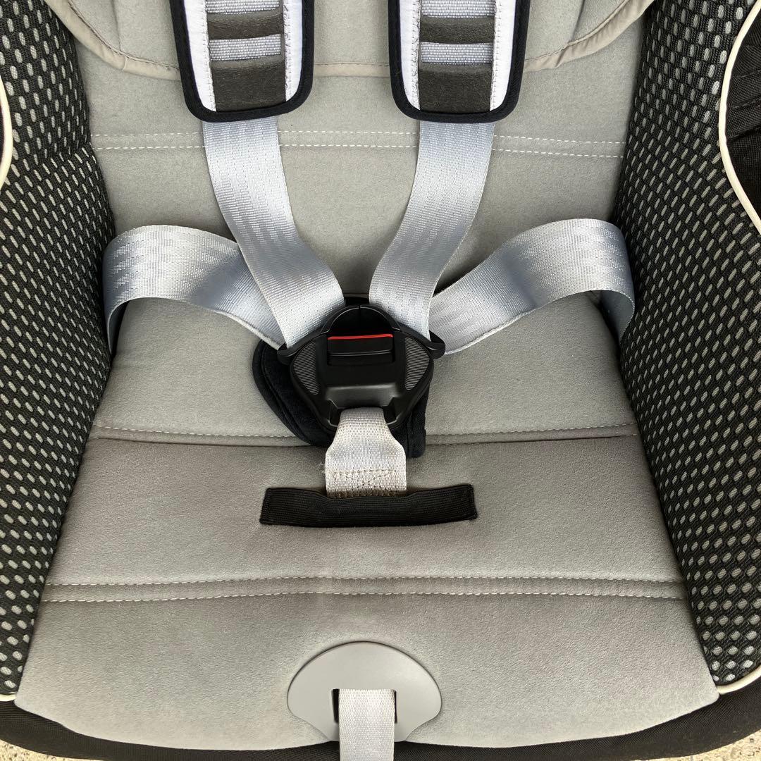 【送料込み】フォルクスワーゲン VW 純正チャイルドシートISOFIX（中古品）