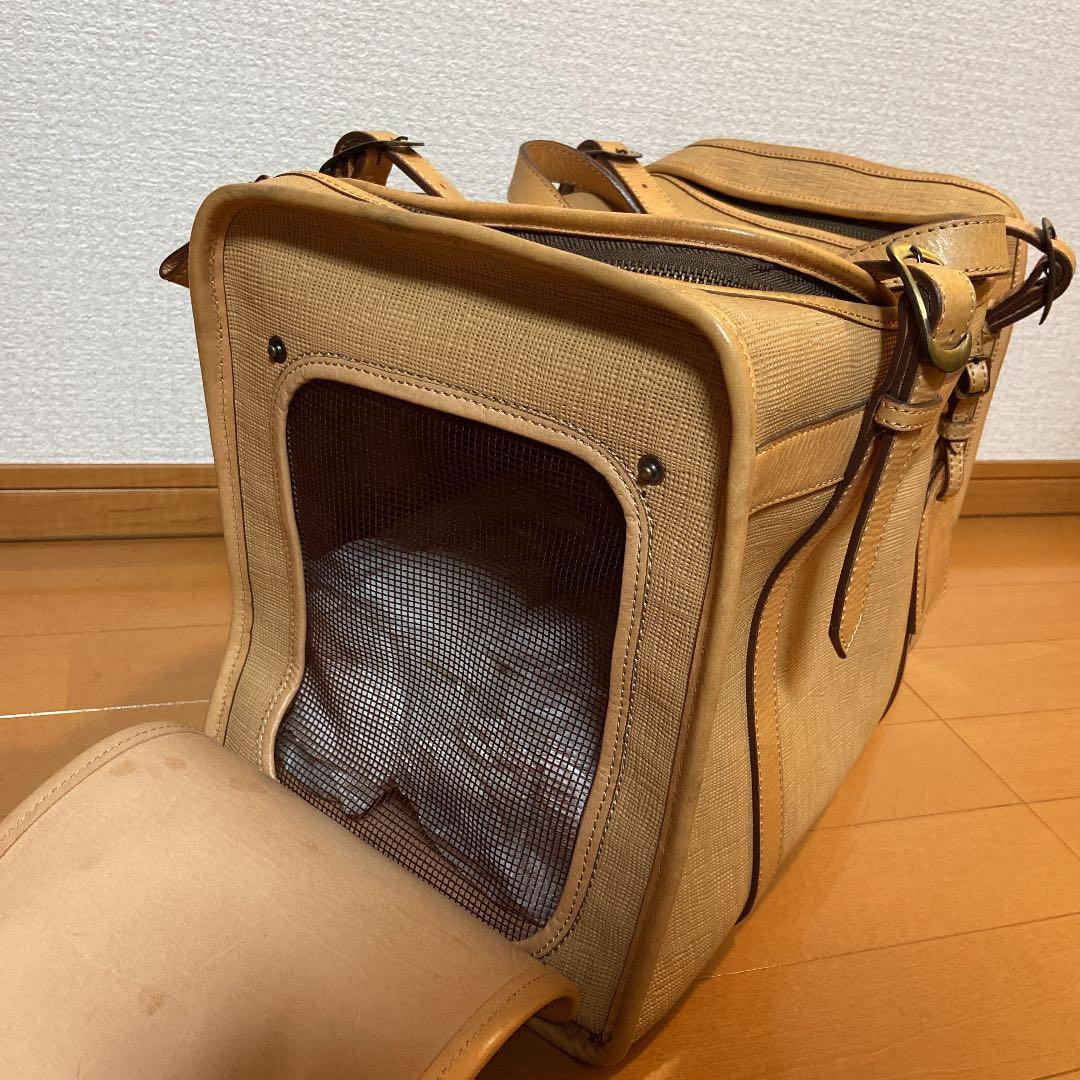 革製キャリーバッグ