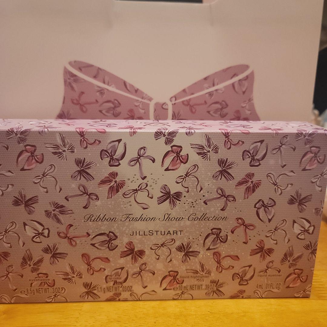 新品ジルスチュアート クリスマスコフレ2025