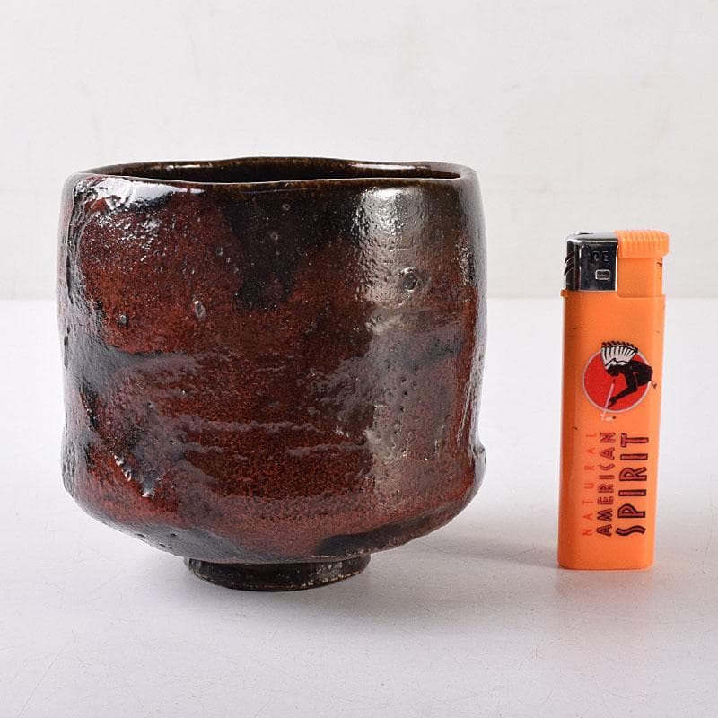 茶道具　楽吉左衛門作　黒楽筒茶碗　仕覆付　共箱　M　R8725