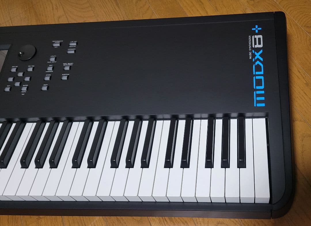 Yamaha MODX8+ シンセサイザー 追加音色、取説、元箱付き