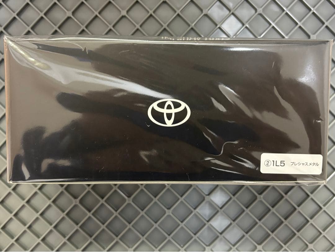 2. ヴェルファイア カラーサンプル プレシャスメタル 新型　250126発売