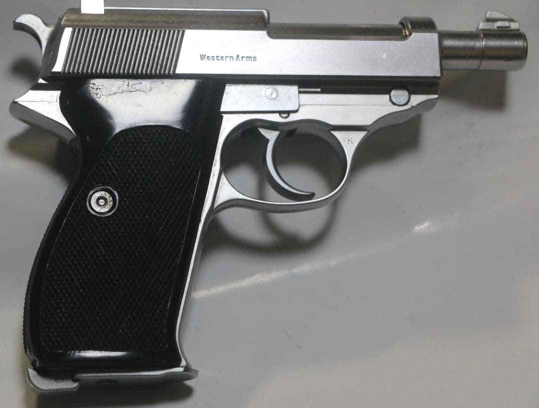 ウェスタンアームズ製ABS樹脂ガスガン　ワルサーＰ３８短バレル銀　ASGK合法品
