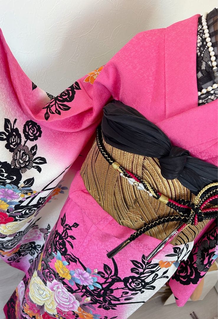 美品　正絹振袖フルセット　豪華　銀彩　銀通し薔薇ピンク花柄