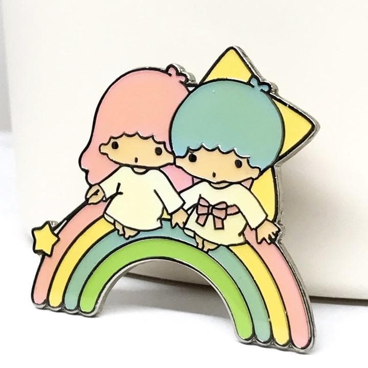 希少 キキララ 虹 ピンバッジ 未使用 ピンズ 2001年 リトルツインスターズ