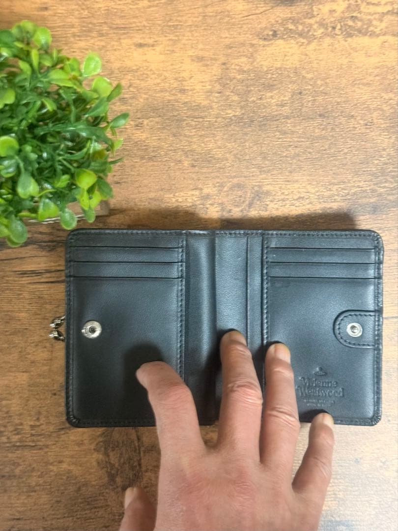 Vivienne Westwood がま口 ロゴ入り財布 ブラック ✨美品✨