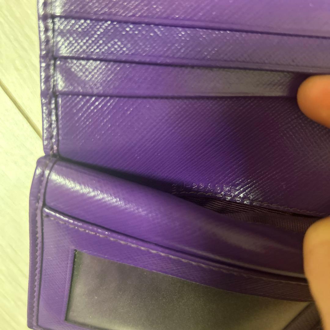 美品！Salvatore Ferragamo 二つ折り財布 パープル