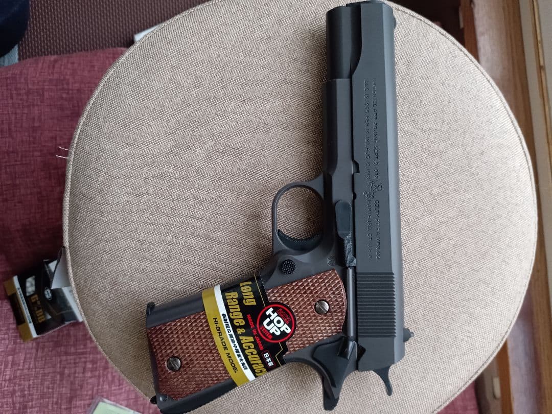 BB弾強烈東京マルイエアコッキング、コルトガバメント新品18禁【強化カスタム済】