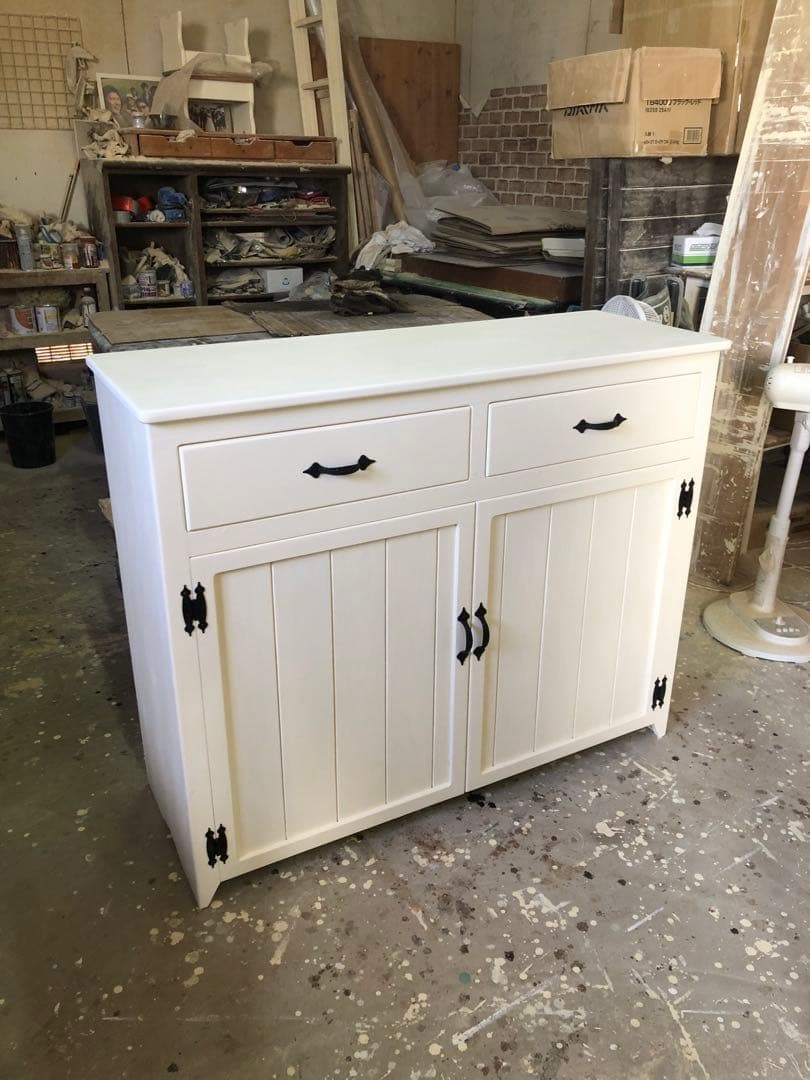 クリームシチューアンティークホワイトキャビネット引き出し付き