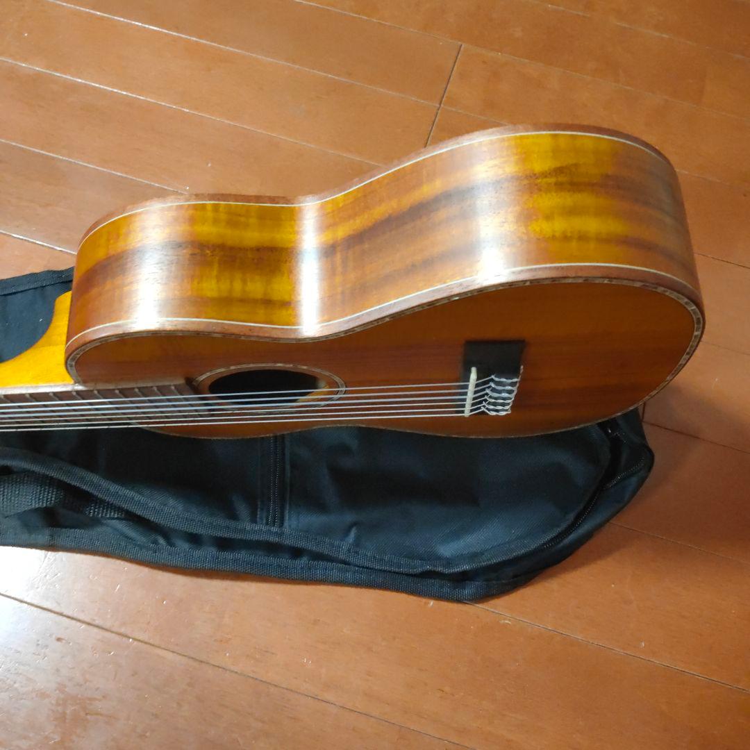 Aria ATU-180/6K 6弦ウクレレ