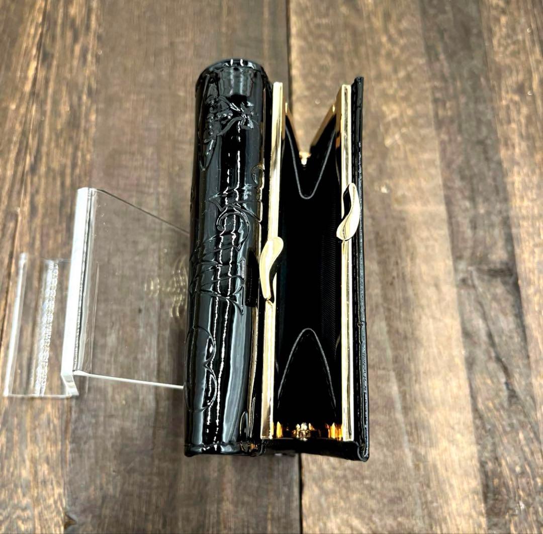 新品未使用　ヴィヴィアンウエストウッド 三つ折財布　黒　エナメル　がま口　②
