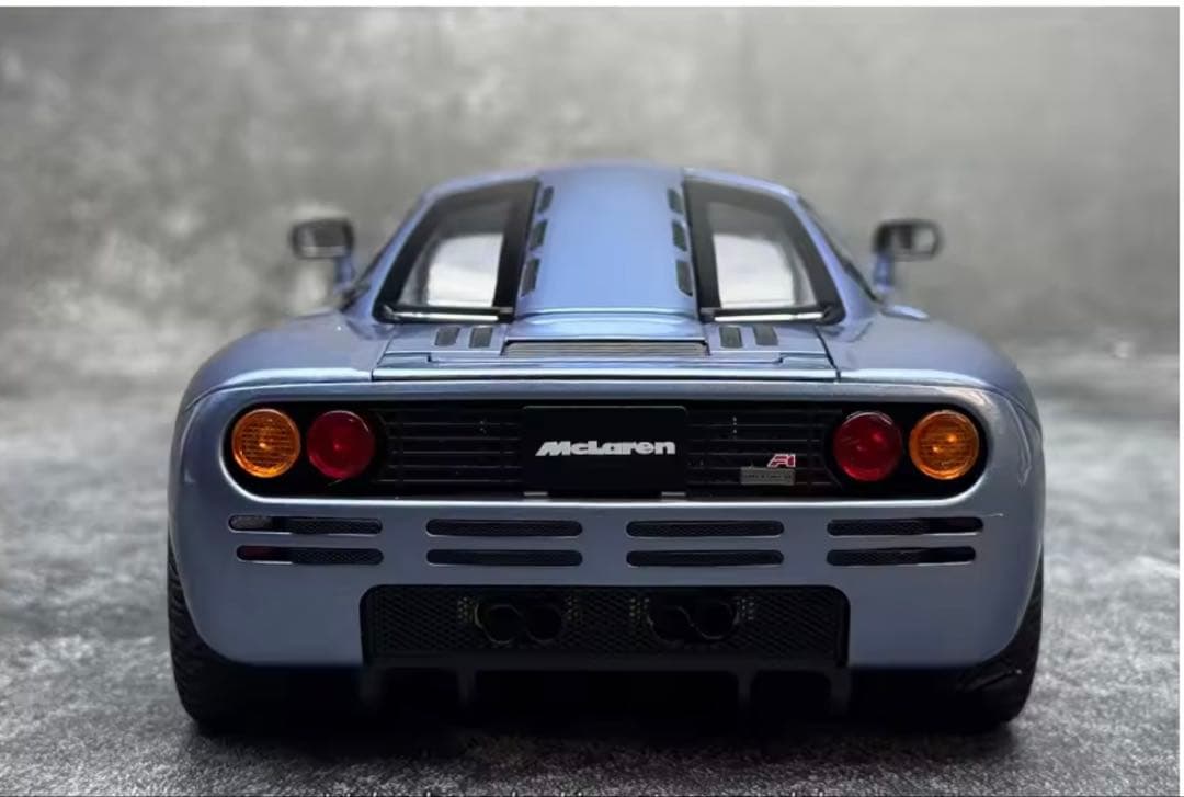 McLaren F1 1/18 ダイキャストミニカー