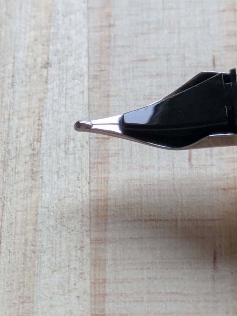 カランダッシュ　エクリドール