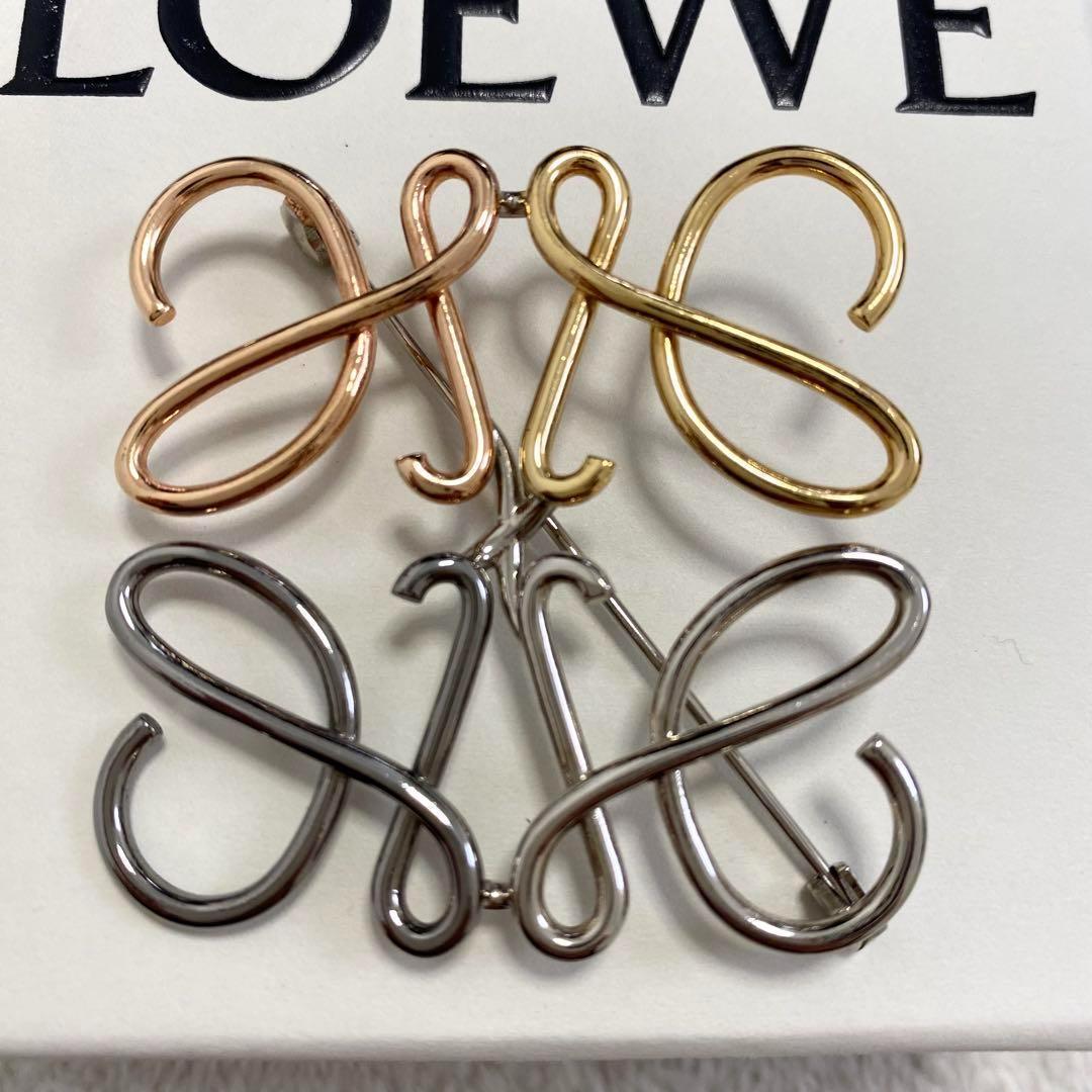 【極美品】ロエベ アナグラム ブローチ マルチカラー シルバー ゴールド