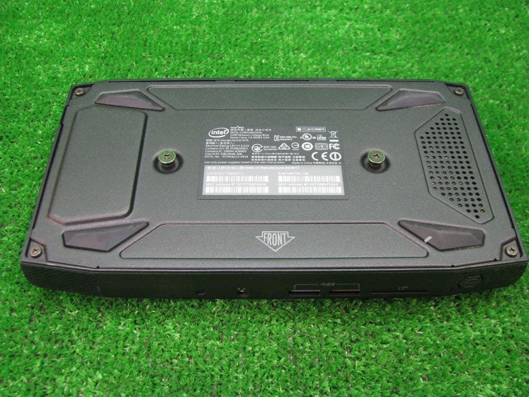 ジャンク品Intel NUC NUC6i7KYK ミニPC i7/8GBメモリ