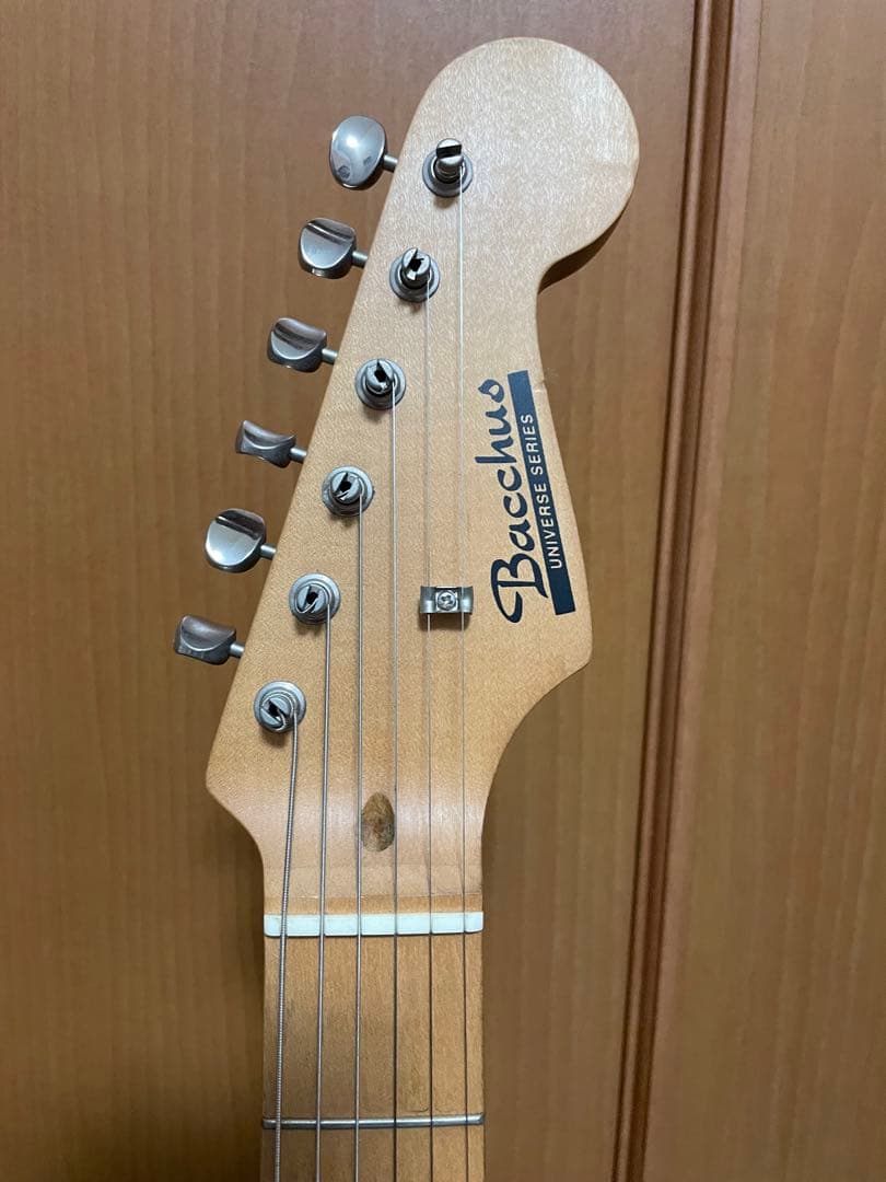 再値下げバッカスユニバースストラト/DIMARZIO DP182/DP409