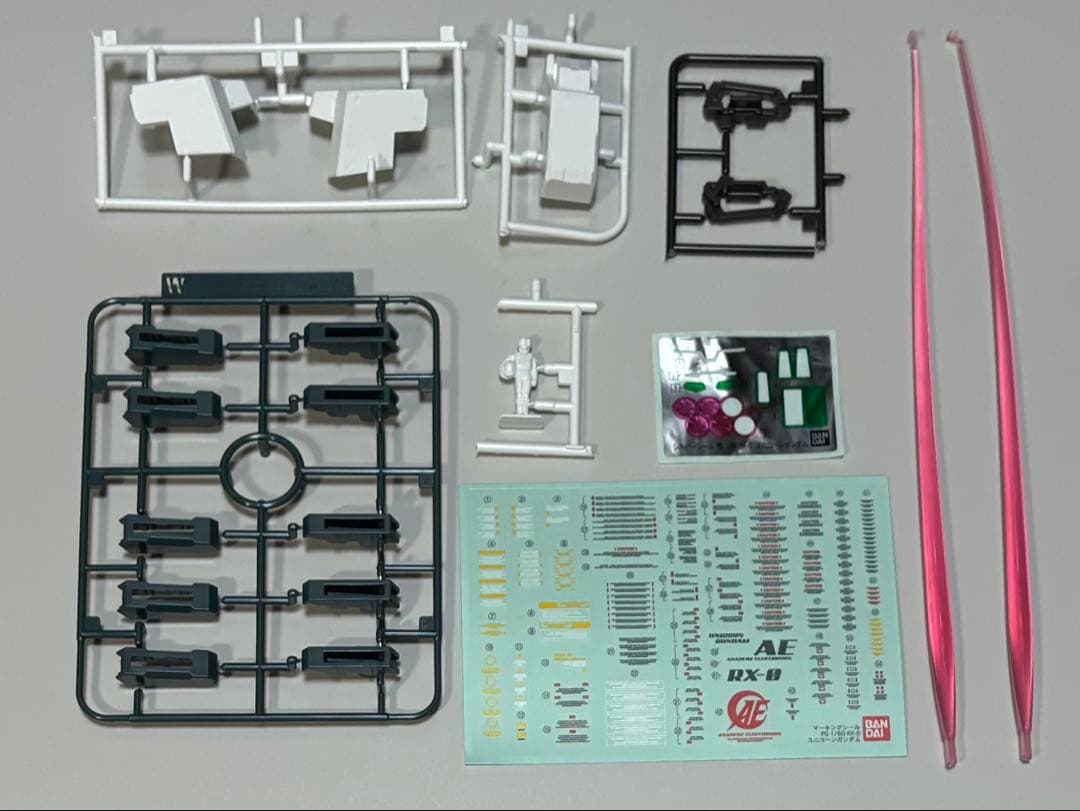 PG 1/60 RX-0 ユニコーンガンダム　完成品