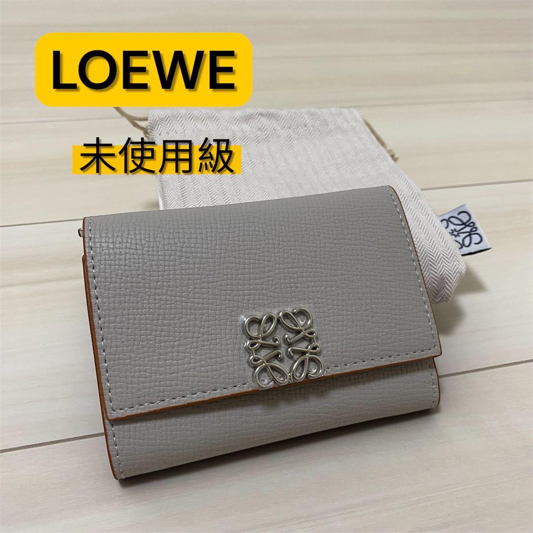 Nga Nguyen  LOEWE ロエベ アナグラム 三つ折り 財布