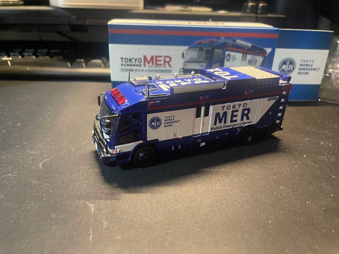 TOKYO MER ミニカー 1/64 スケール