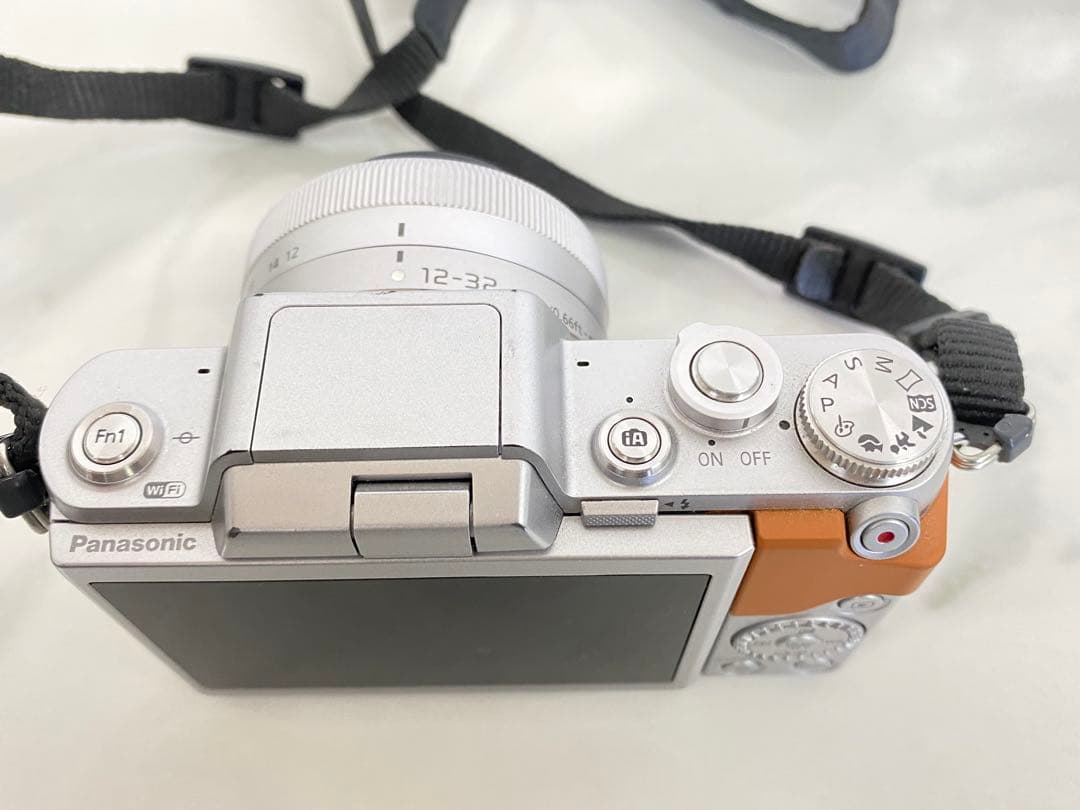 #LUMIX DMC-GF7W ブラウン