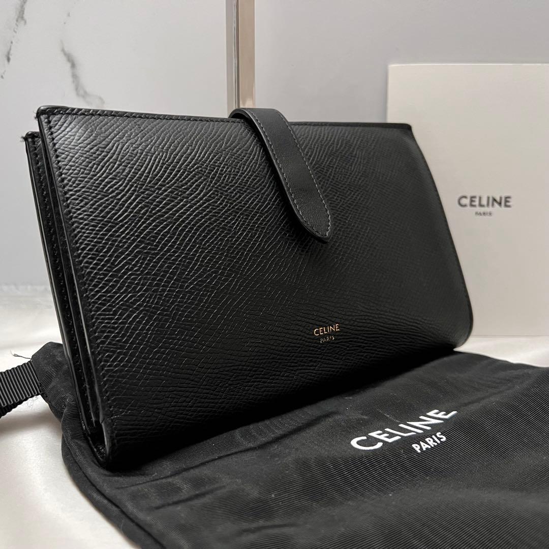 ◇美品◇セリーヌ　ストラップウォレット　ラージ　二つ折り財布　ブラック　レザー