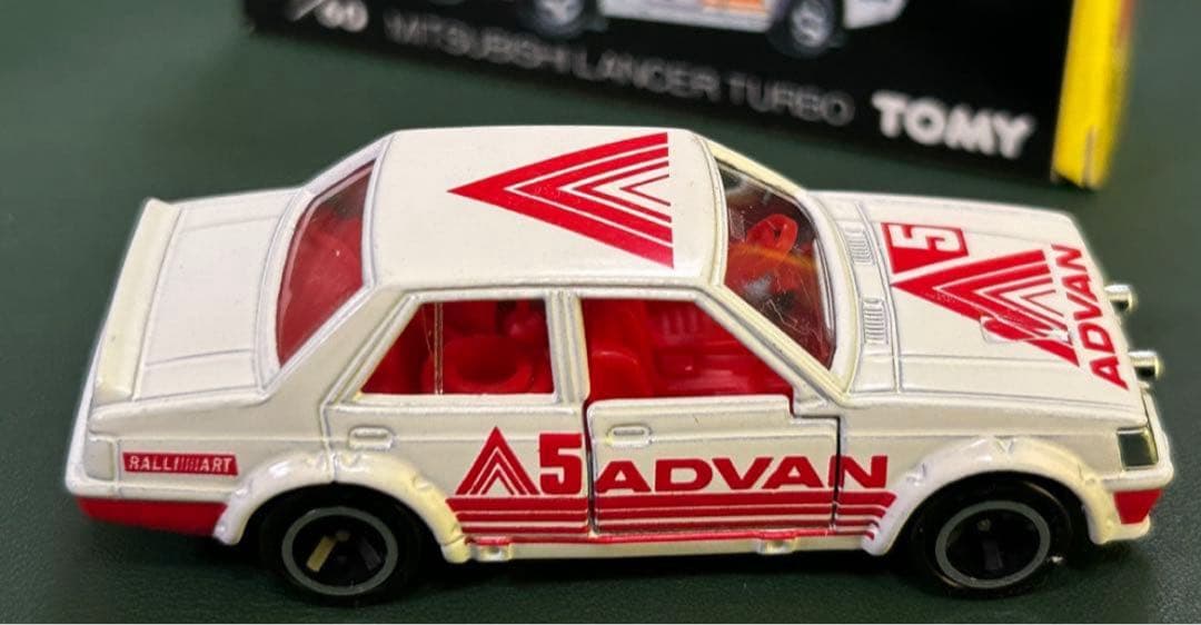 トミカ 三菱ランサーターボ 輸出仕様 ADVAN