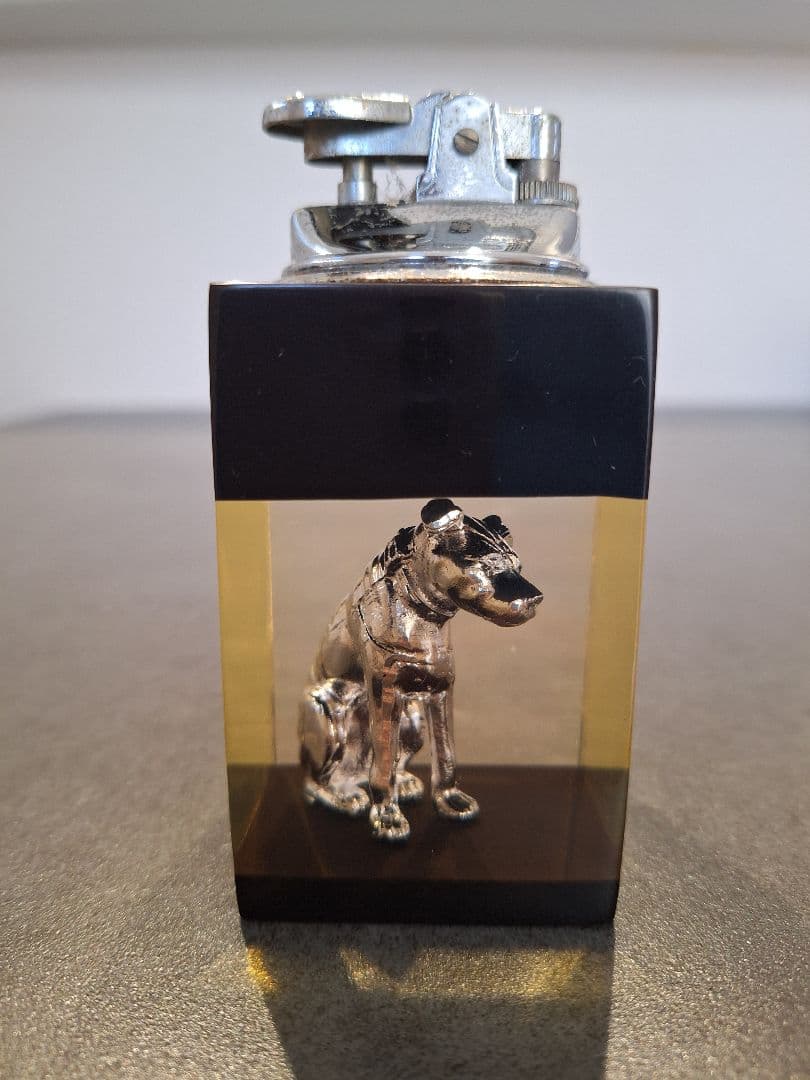 ビクター犬のライター