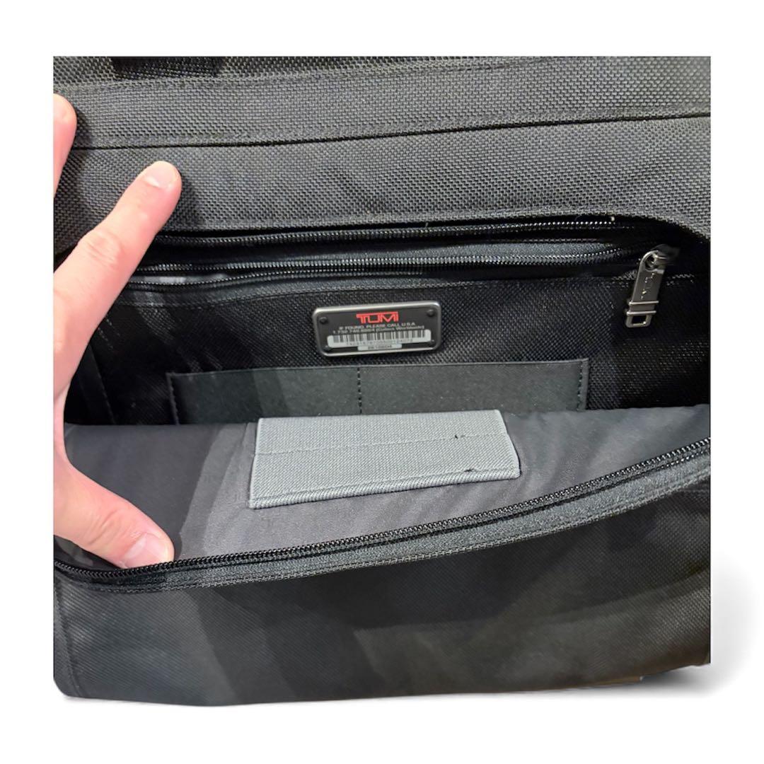 TUMI ブラック キャリーケース 26102D4