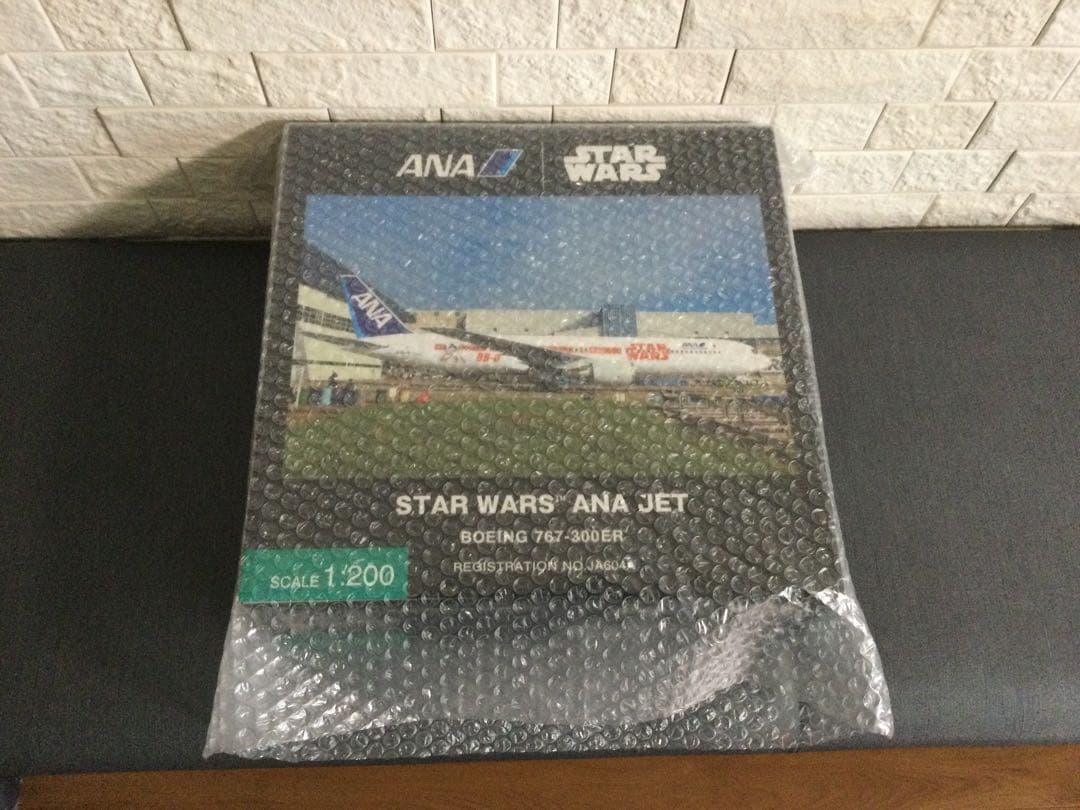 STAR WARS『特別塗装機』B767-300ER ANA JET（完成品）