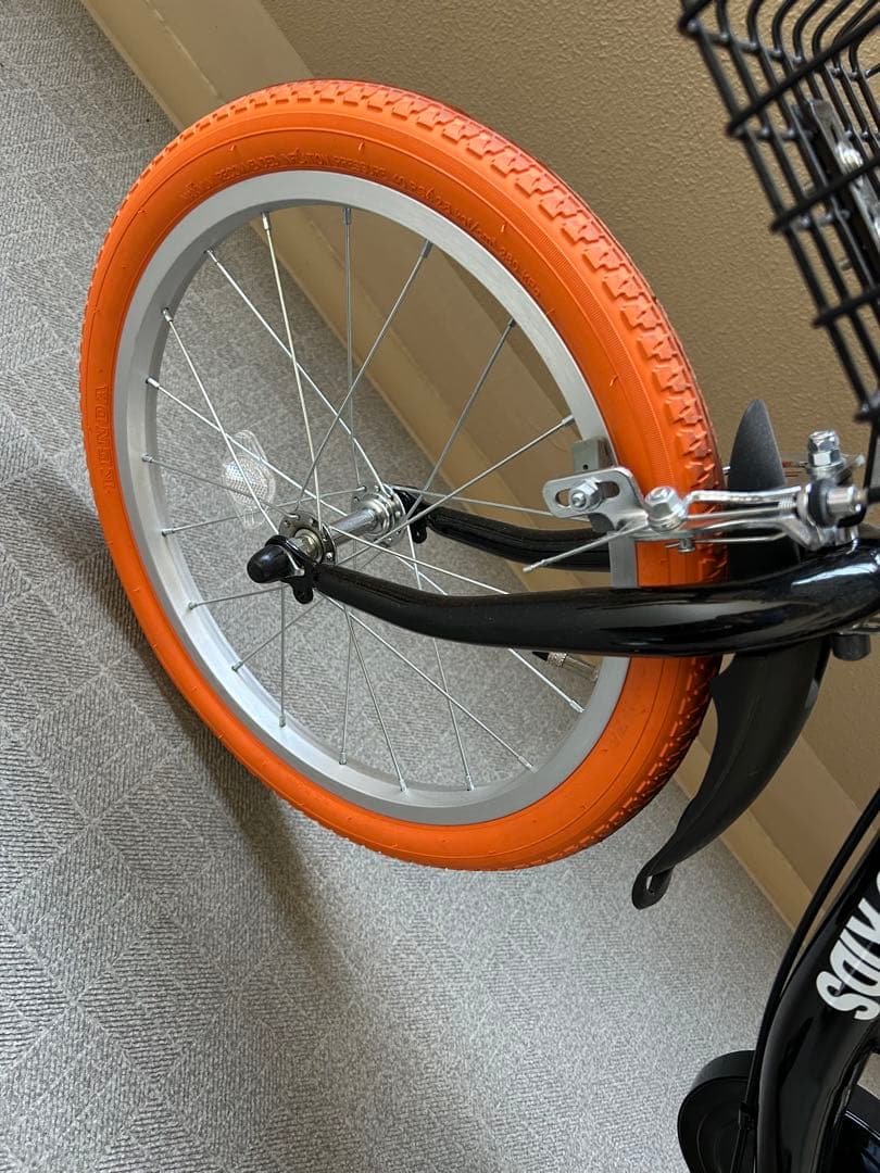 【美品】GRAPHIS☆子供用自転車☆18インチ　ブラック/オレンジ☆補助輪付き