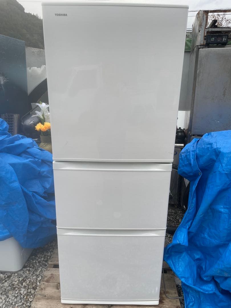 Toshiba 3ドア冷蔵庫 ホワイト330L