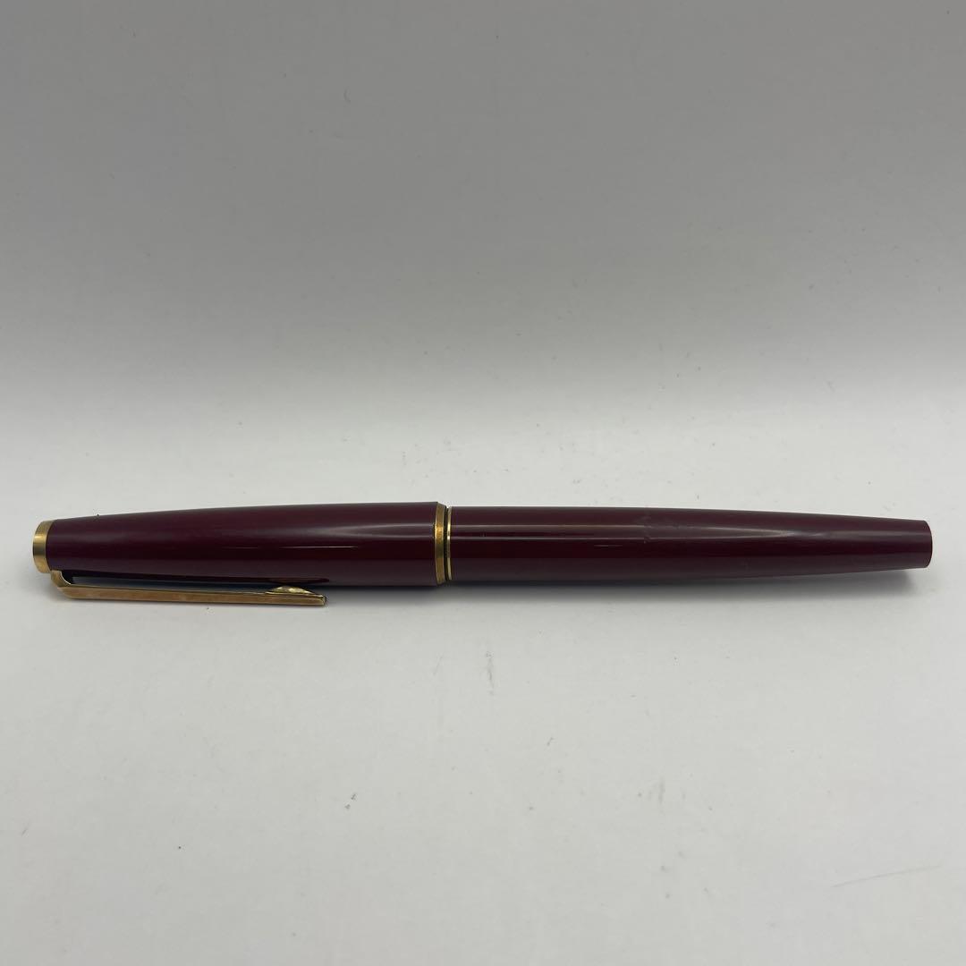 モンブラン　バーガンディ 万年筆 14金　ペン先 585 ヴィンテージ