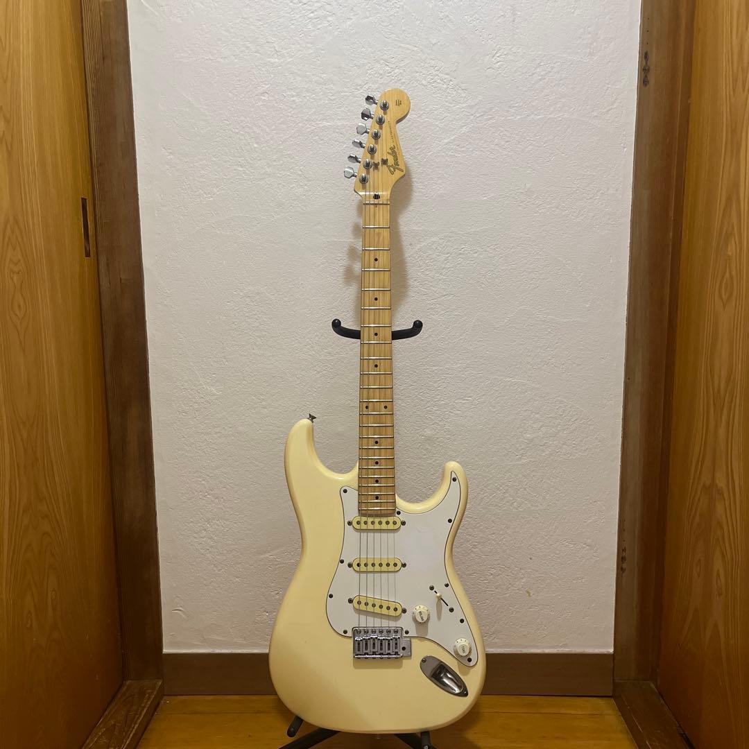 Fender Japan Stratocaster ミディアムスケール