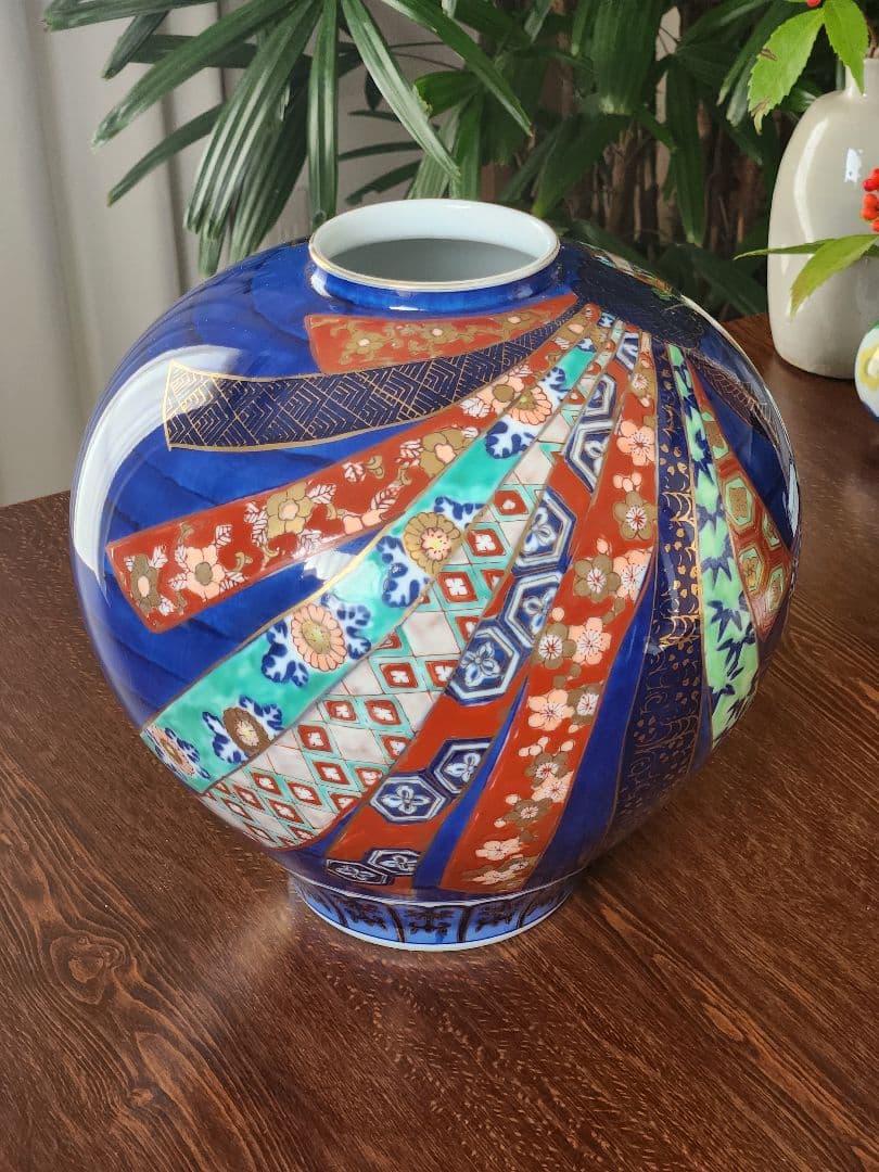 古伊万里　花瓶　壺　有田焼　GOLDIMARI　結び　金襴手　骨董　伊万里焼