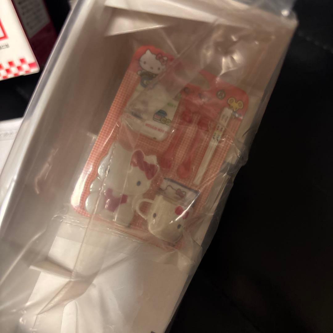 サンリオ　ビンテージ　ミニ　ディスプレーシェルフ　ミニチュアランチセット付き