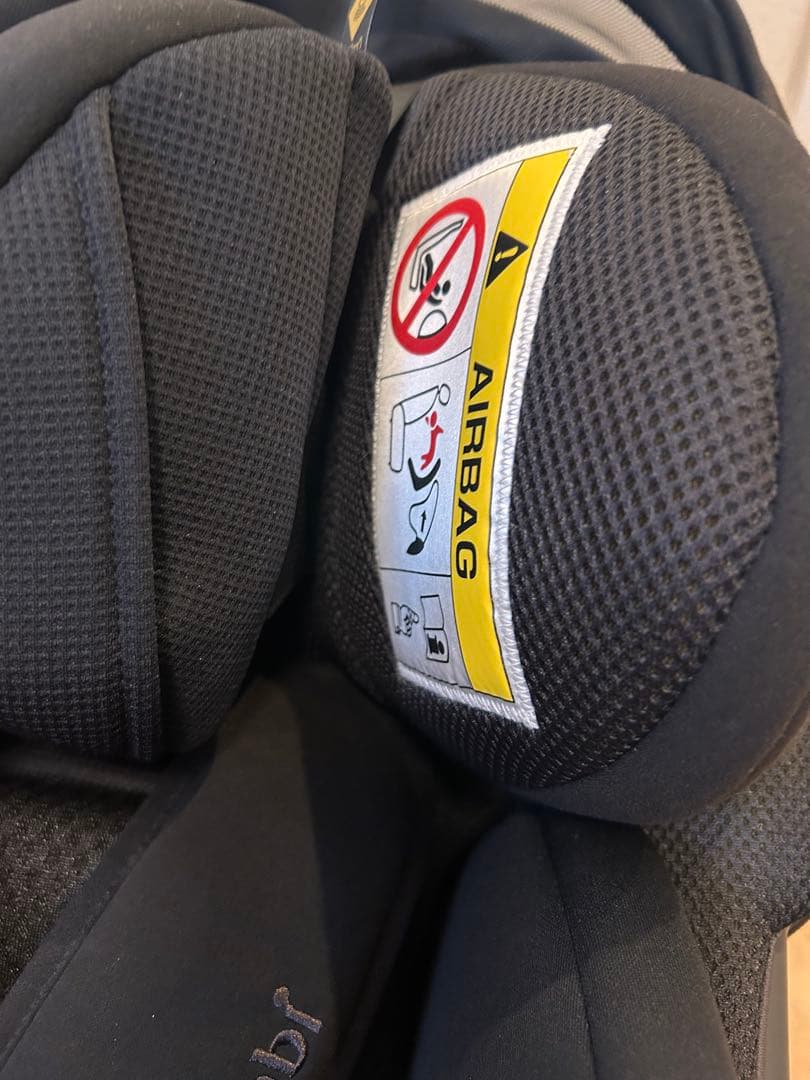 Combi THE S plus ZD チャイルドシート ザエス BK