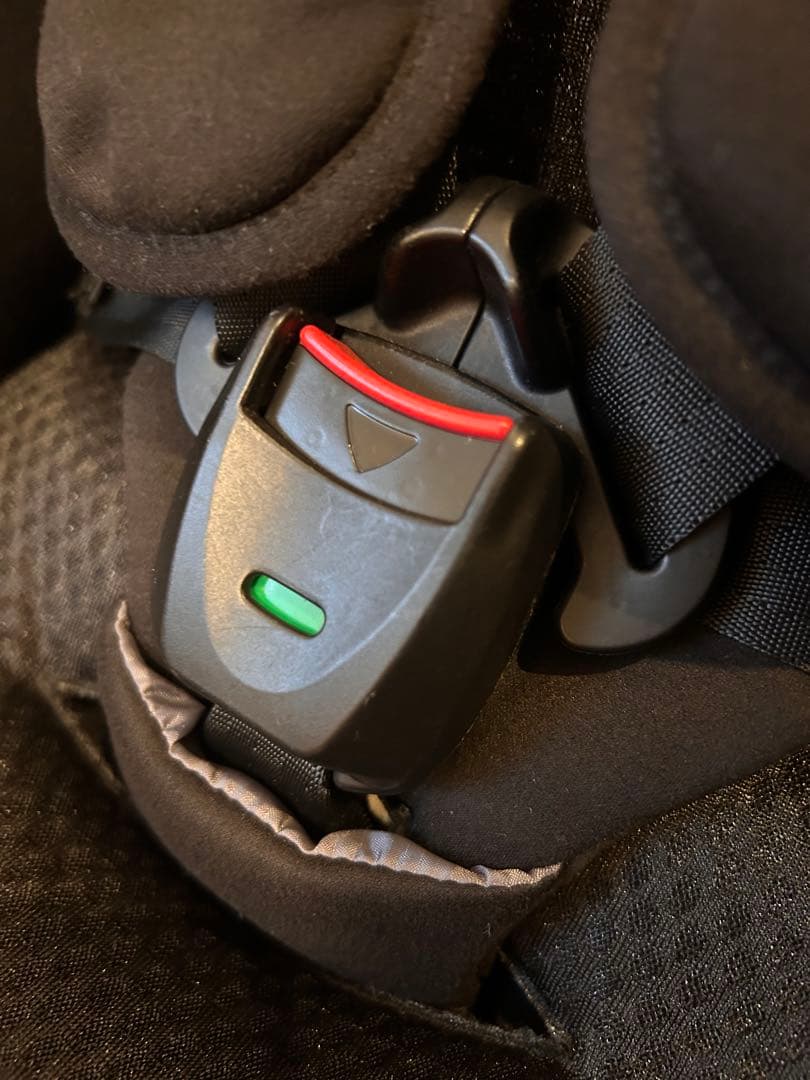 Combi THE S plus ZD チャイルドシート ザエス BK