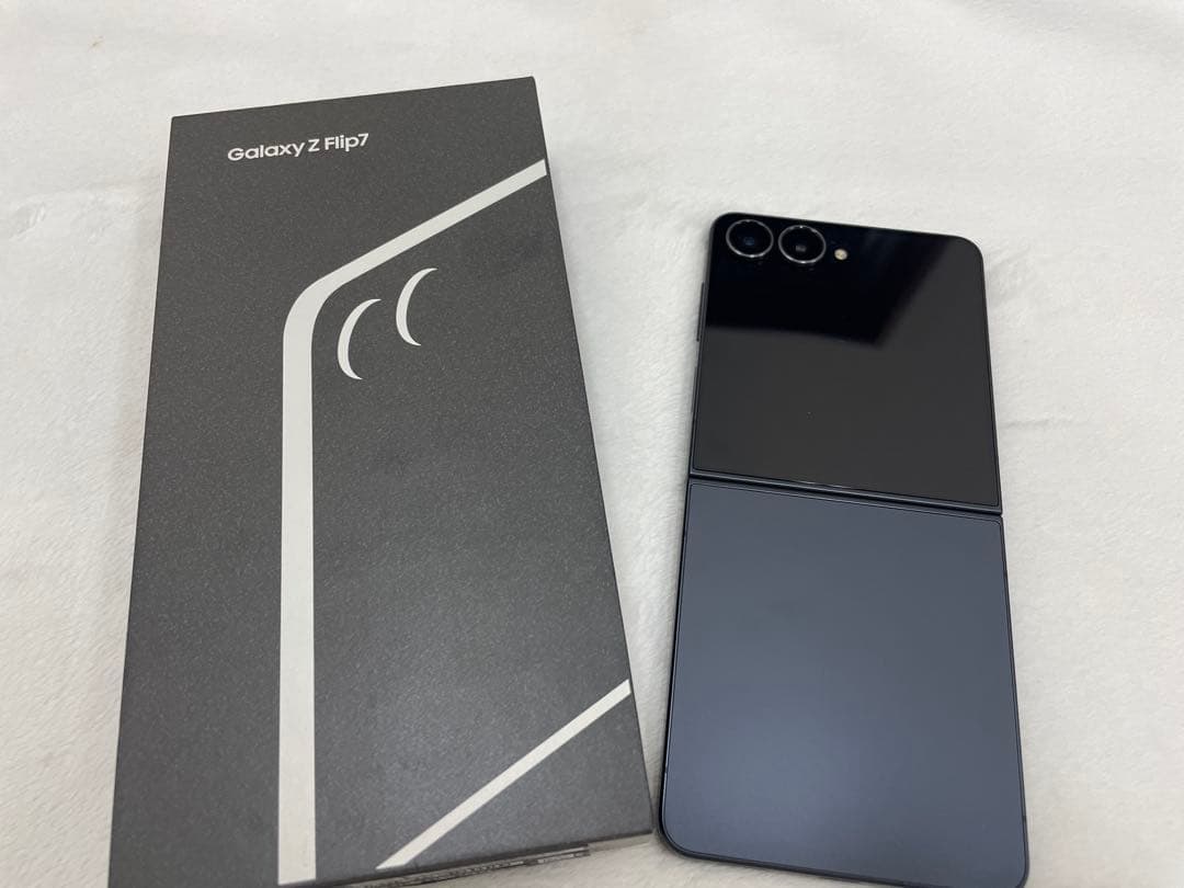 Samsung Galaxy Z Flip7 ブラック 値下げ交渉可！