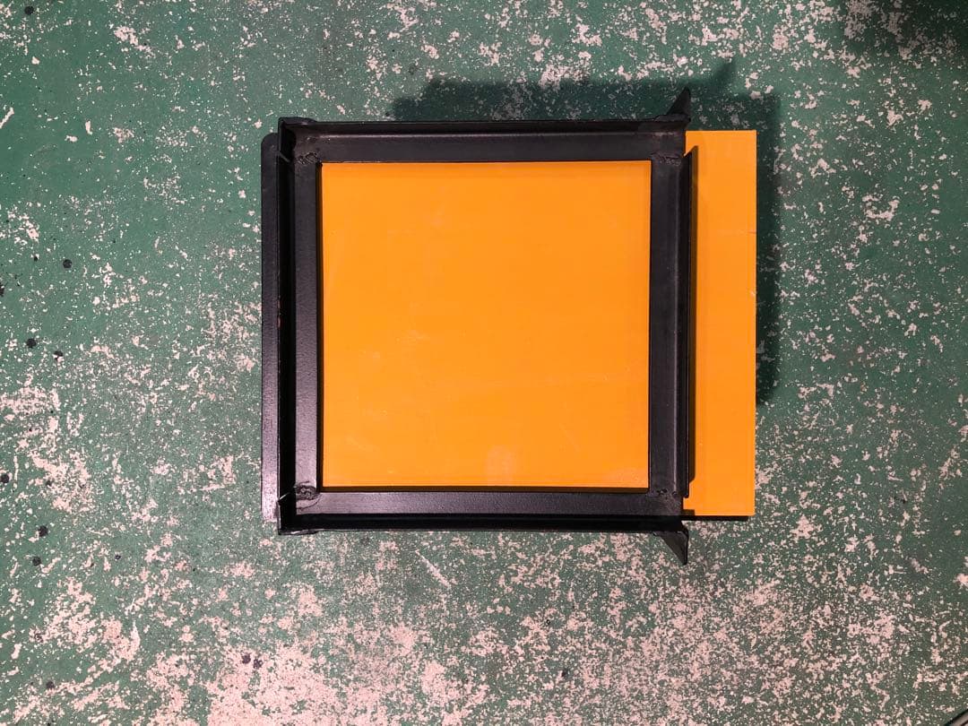 日本蜜蜂 重箱用持ち上げ機対応巣箱台 メッシュ底板セット 29cm用