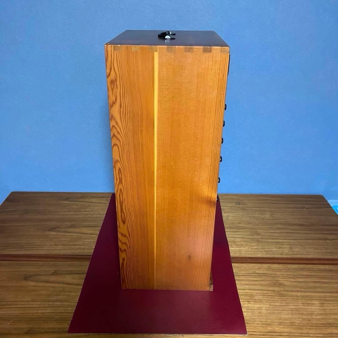 『小物入れ』22個　多段引き出しキャビネット　自然な木目仕上げ　薬棚薬箪笥