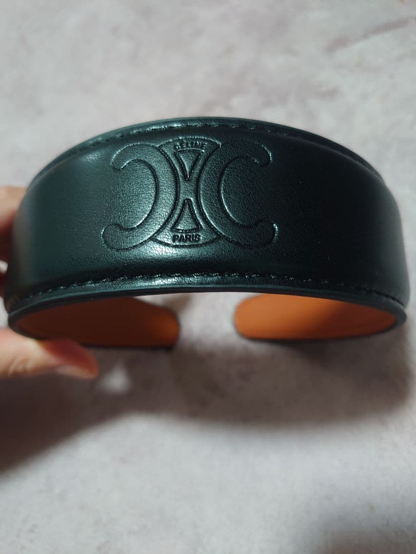 新品CELINEセリーヌトリオンフレザーヘアバンドカチューシャブラック訳あり