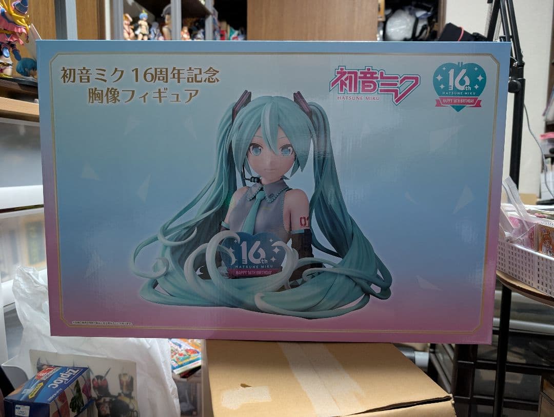 初音ミク　16周年記念　胸像フィギュア　新品未開封品
