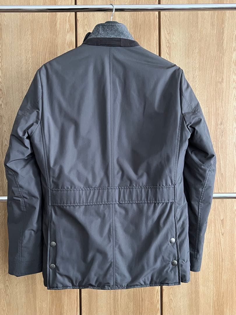 イタリア製　コルネリアーニ　防寒中綿コート