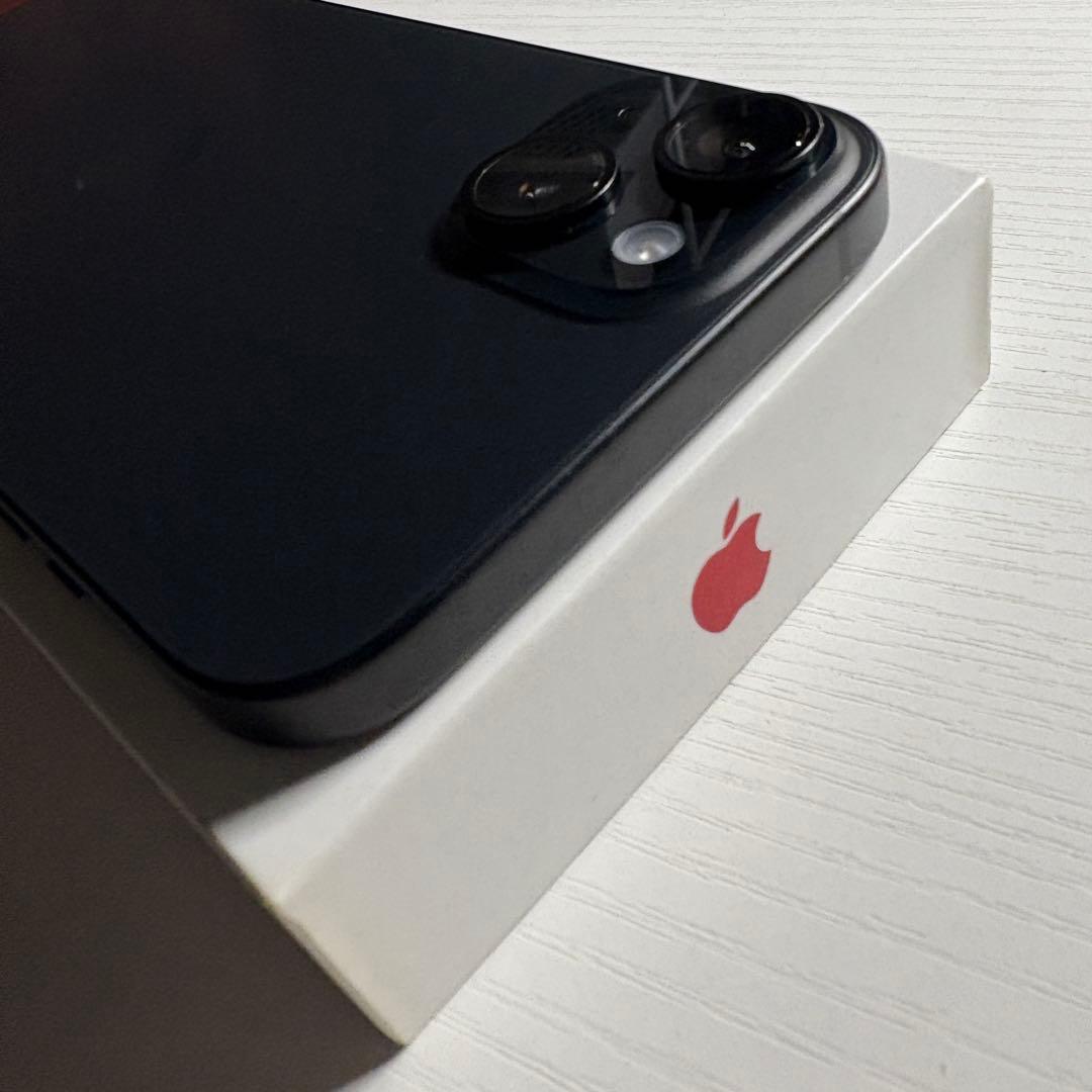 iPhone15 Plus 128GB ブラック SIMフリー 美品