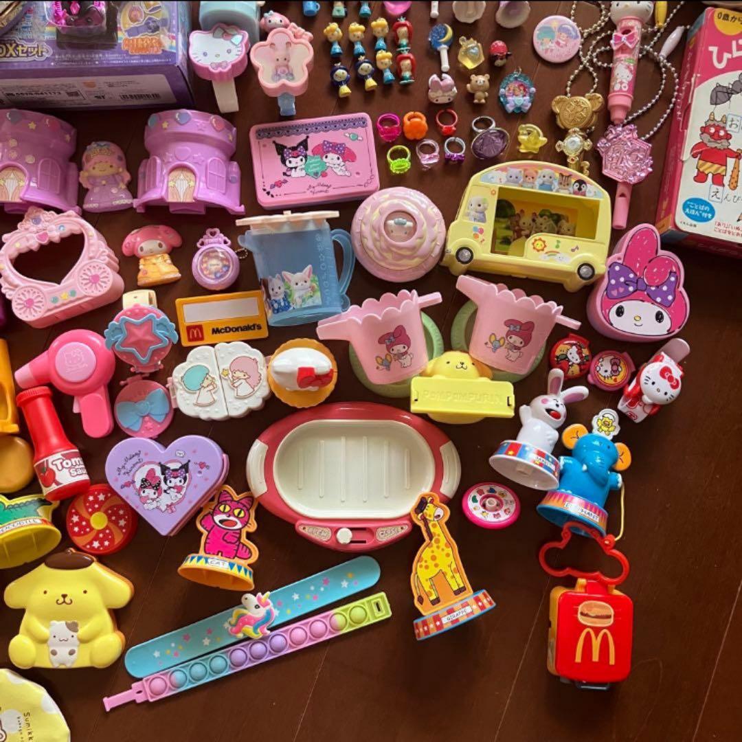 おもちゃ　まとめ売り