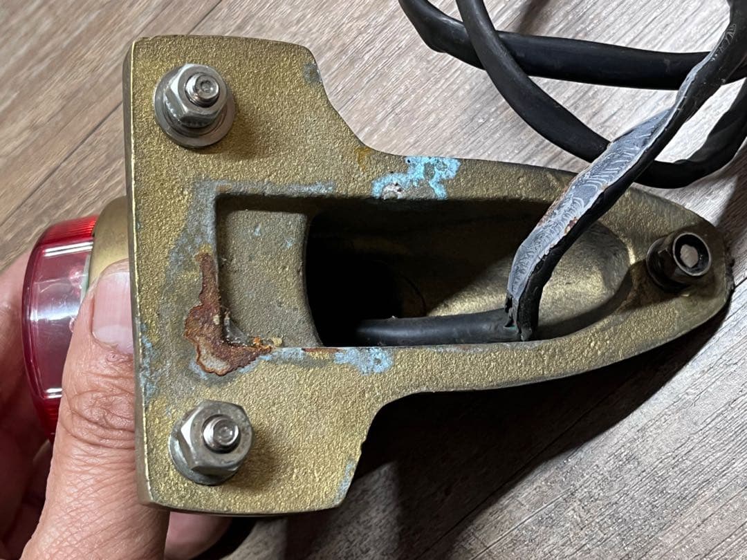 真鍮製　テールランプ LED