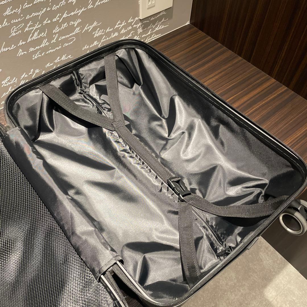 メルセデス ベンツ キャリーケース　軽量　機内持込み可