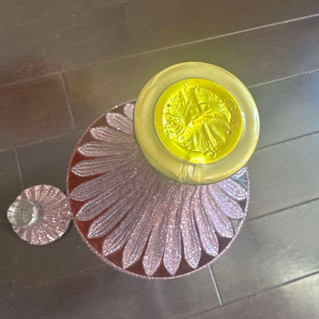 ピンククリスタルデカンタボールキャップ付き